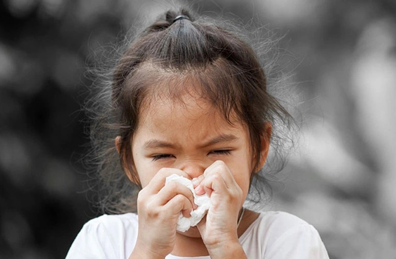 Triệu chứng viêm mũi họng ở trẻ em: Ba mẹ cần biết sớm để xử lý kịp thời