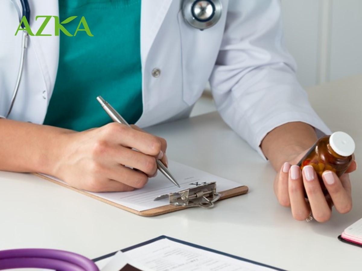 Dùng thuốc tây để điều trị ngạt mũi khi ngủ cần có chỉ định của bác sĩ