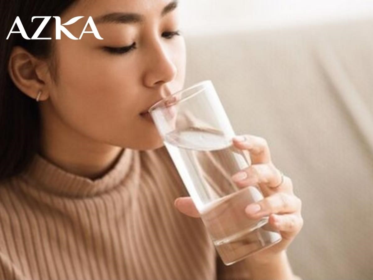 Uống đủ nước mỗi ngày giúp giảm tình trạng ngạt mũi